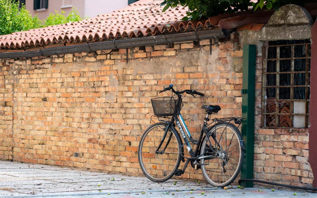 Bike Turism: via Dante una delle prime piste ciclabili e pedonali di Mestre